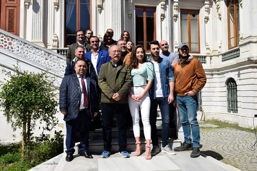 Yeni ve eski Hababam Sınıfı oyuncuları bir arada 