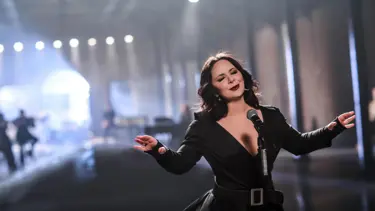 Şebnem Ferah'tan Koridor şarkısına yeni klip