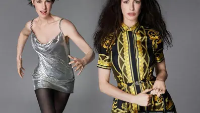 Ödüllü oyuncu Anne Hathaway, İtalyan moda devi için poz verdi