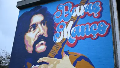 Belçika'da Barış Manço anısına yapılan duvar resminin açılışı gerçekleşti