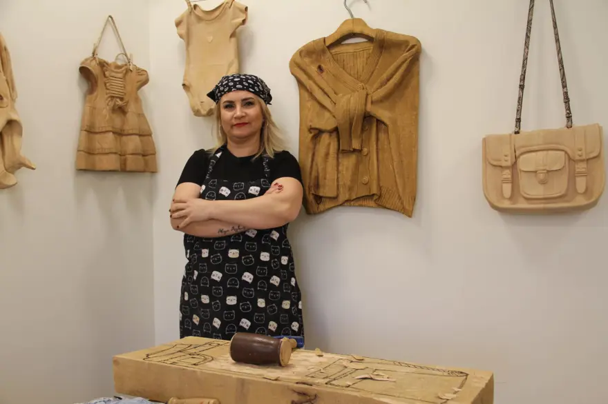 Ölen dedesinin ceketinden ilham aldı: Kıyafetleri böyle dönüştürdü 