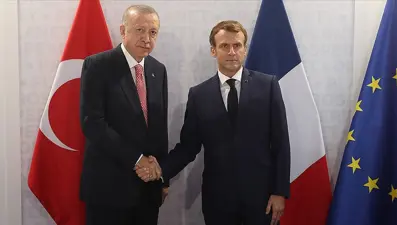 Erdoğan-Macron görüşmesi: Türkçe paylaşım yaptı, İsrail'e tepki gösterdi