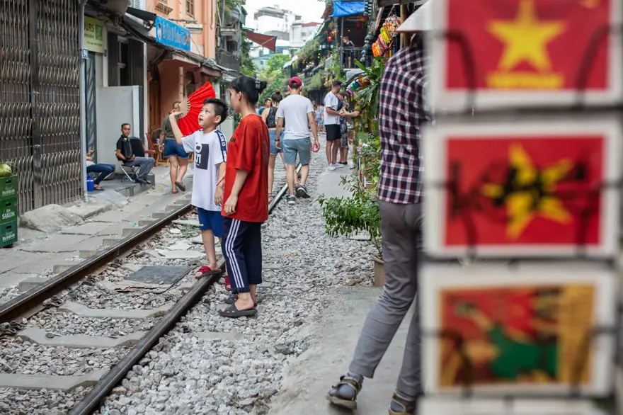 İçinden tren geçen sokak 9