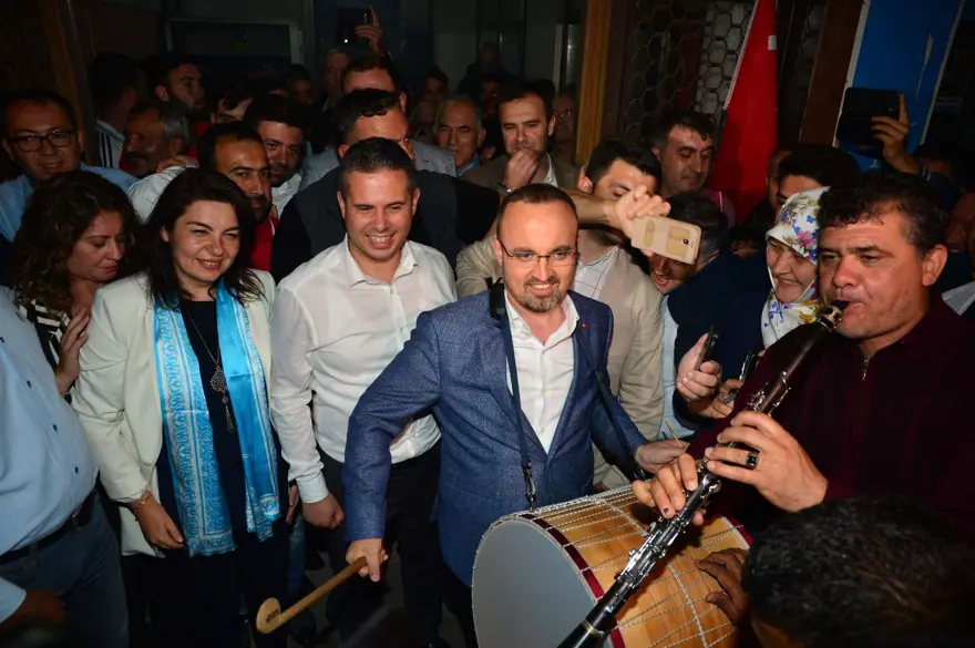 Türkiye genelinde seçim kutlamaları 20