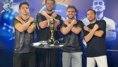 Merih Demiral'ın espor takımı Türkiye şampiyonu oldu