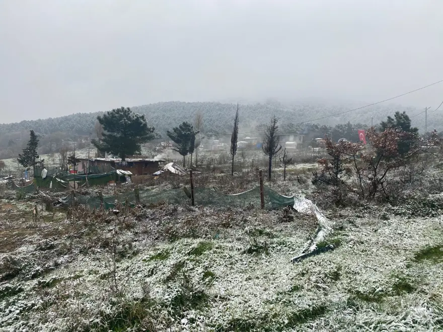 İstanbul'a yılın ilk karı düştü 7 İstanbul'a yılın ilk karı düştü 7
