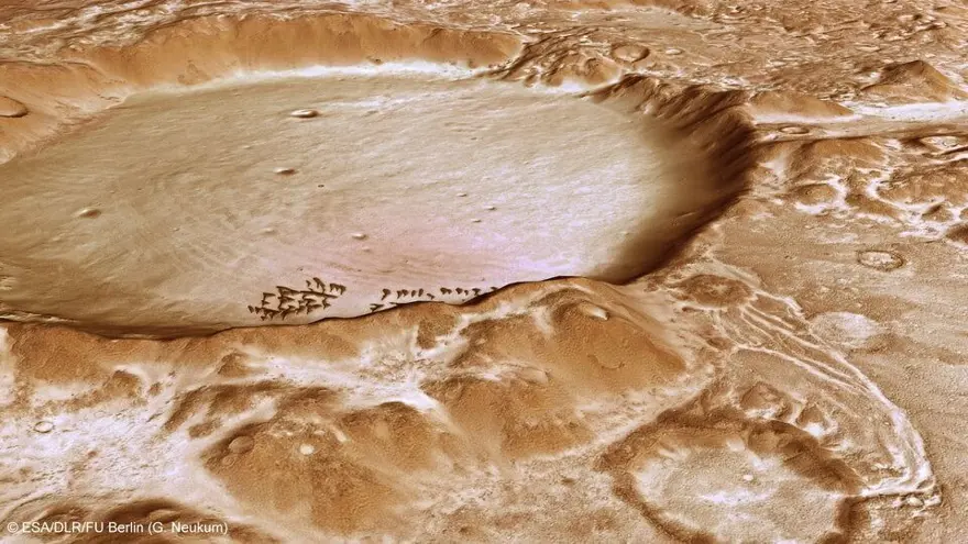 Mars'ta kış manzarası: Kozmik bir peri masalı gibi 5