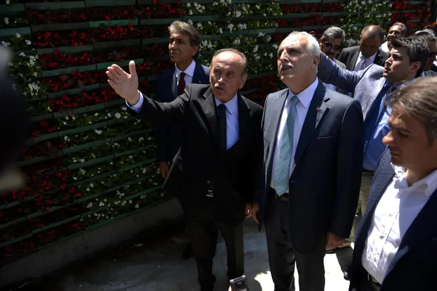 Gezi Parkı açıldı 