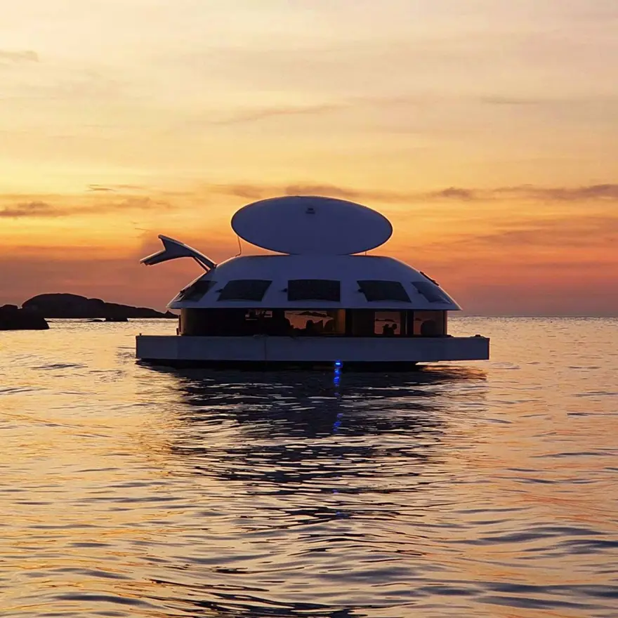 Bond filminden esinlenilerek üretilen dünyanın ilk yüzen eko-lüks oteli: Anthenea 8 Bond filminden esinlenilerek üretilen dünyanın ilk yüzen eko-lüks oteli: Anthenea 8