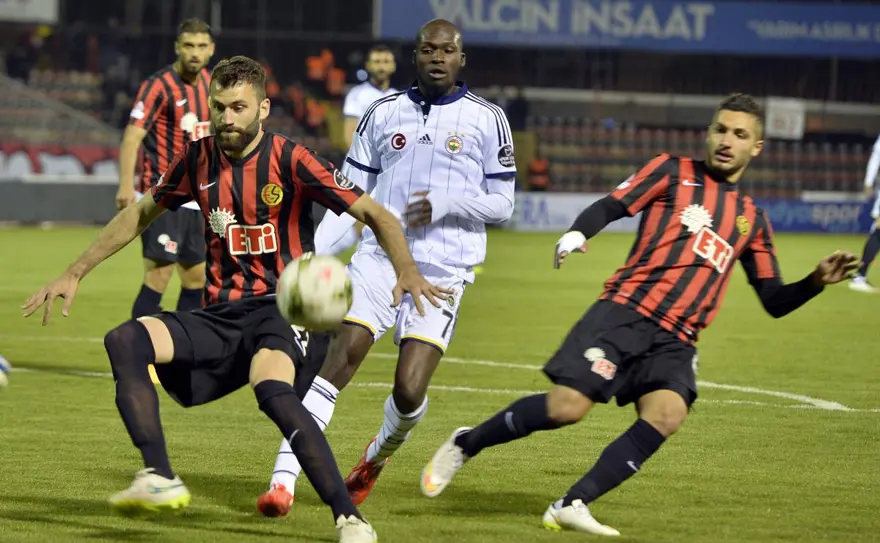 Eskişehirspor-Fenerbahçe maçından kareler 23