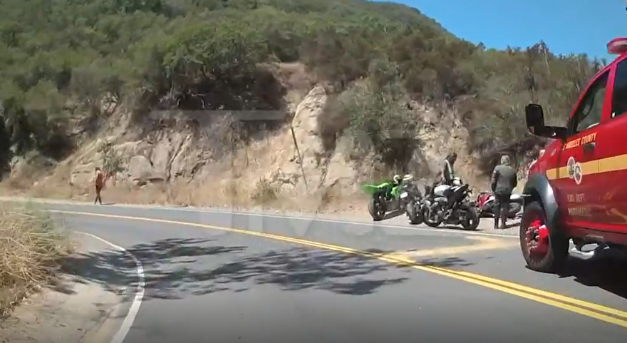 Jason Momoa motorsiklet sürücüsüyle kafa kafaya çarpıştı 3