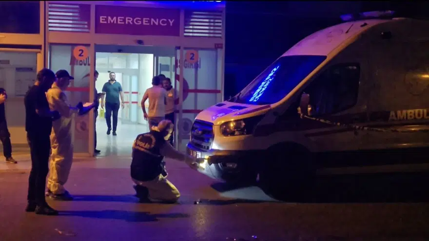 ARAÇ YENİBOSNA'DA TERK EDİLMİŞ HALDE BULUNDU 2