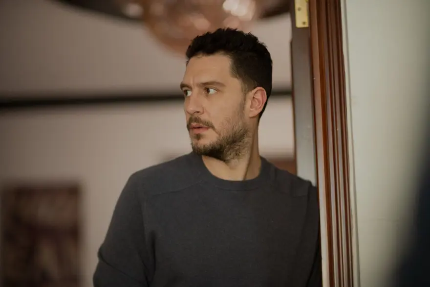 Sakla Beni 12. bölümde neler olacak? Naz'dan bebek müjdesi 3