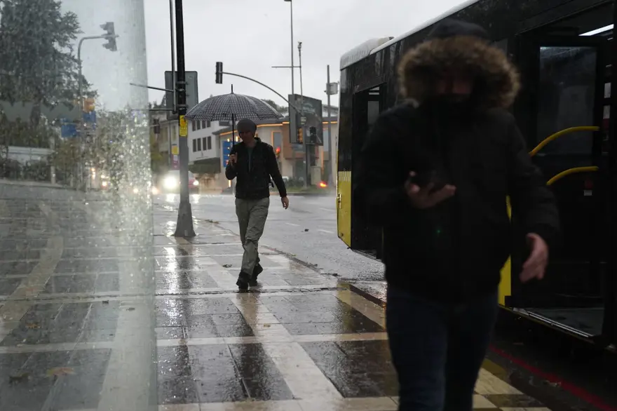 Bu hafta hava nasılolacak? Meteorolojiden Antalya için turuncu kodlu uyarı! (Ani sel, fırtına ve hortuma dikkat!) Bu hafta hava nasılolacak? Meteorolojiden Antalya için turuncu kodlu uyarı! (Ani sel, fırtına ve hortuma dikkat!)