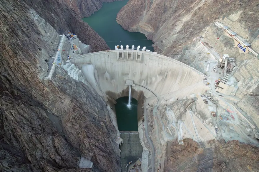 Yusufeli Barajı'nda su seviyesi 106 metreyi aştı 