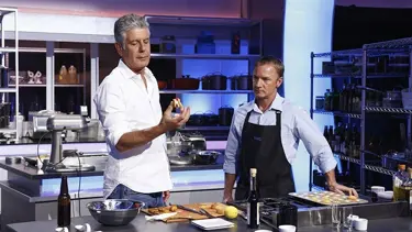 Anthony Bourdain’ın mutfak eşyası satılıyor