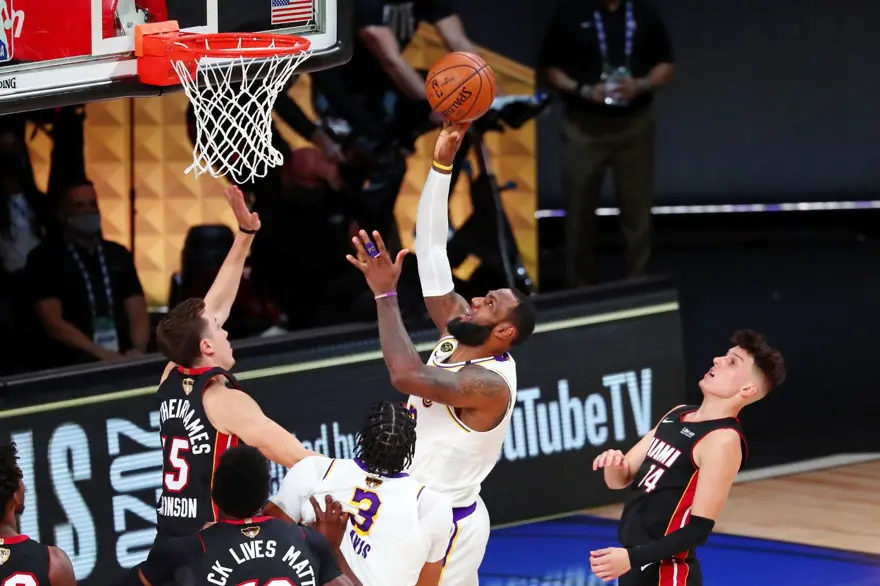 NBA'de şampiyon Los Angeles Lakers 12