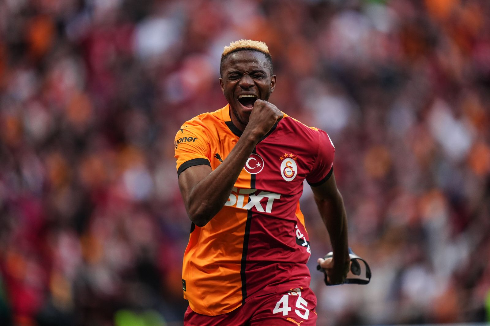 Osimhen Galatasaray'da kariyer rekorunu kırdı