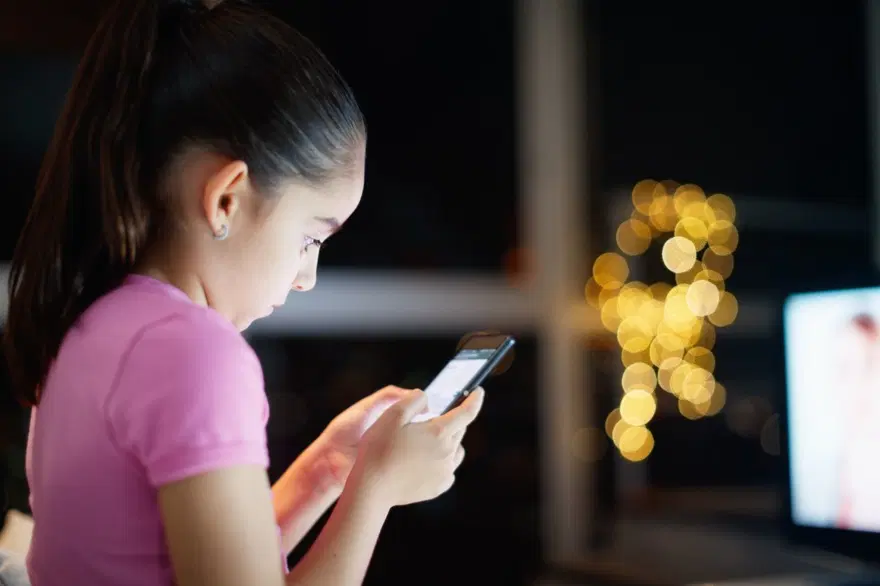 Akıllı telefona sahip olmak için doğru yaş nedir? 2 Akıllı telefona sahip olmak için doğru yaş nedir? 2