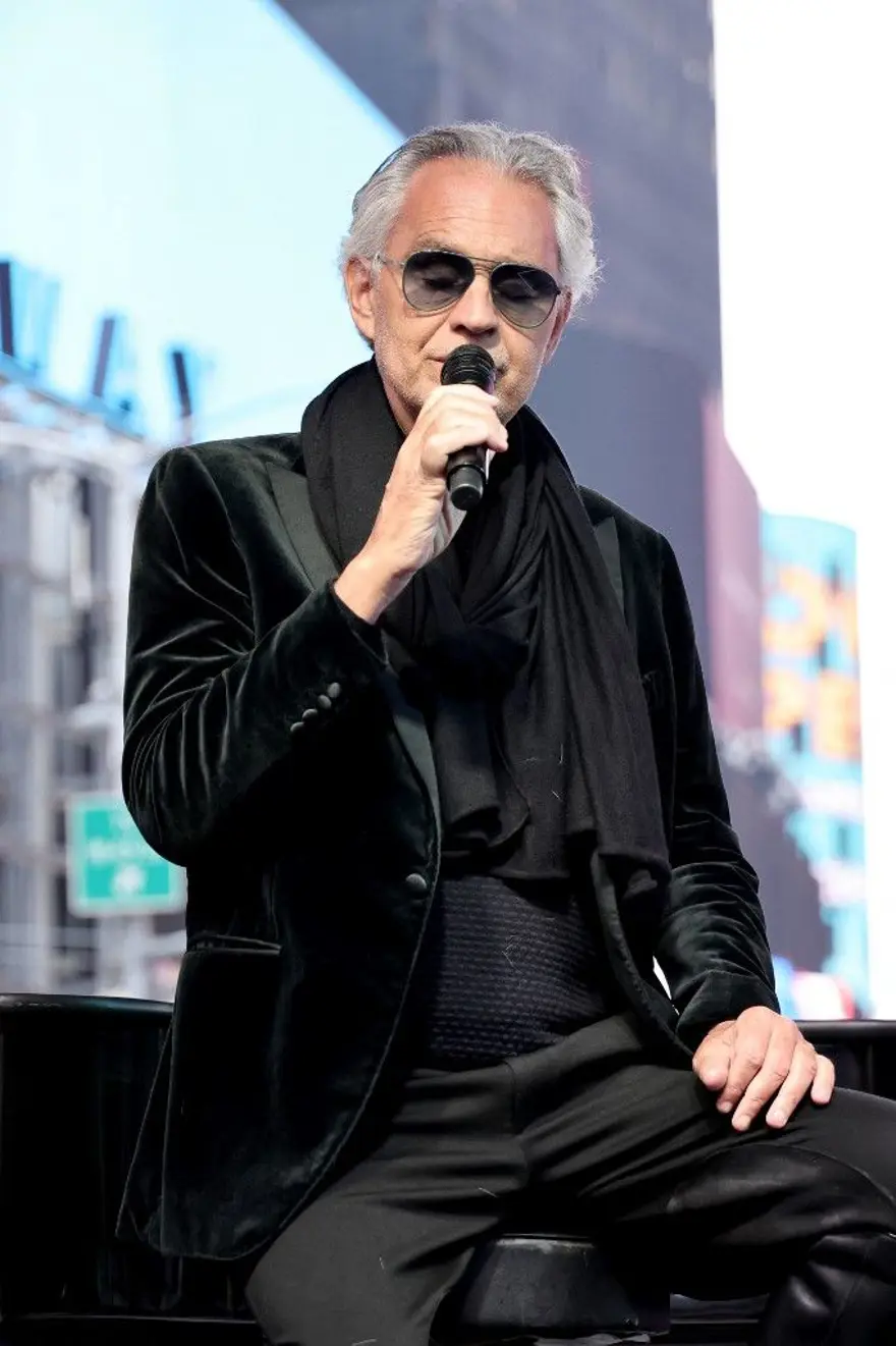 ANDREA BOCELLI KİMDİR? 4 ANDREA BOCELLI KİMDİR? 4