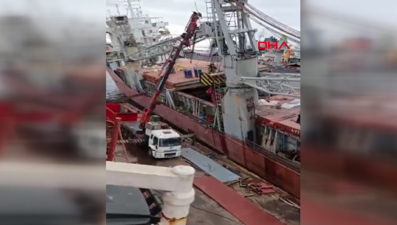 Tuzla'da bakıma alınan gemi yan yattı: 1 işçi ölü