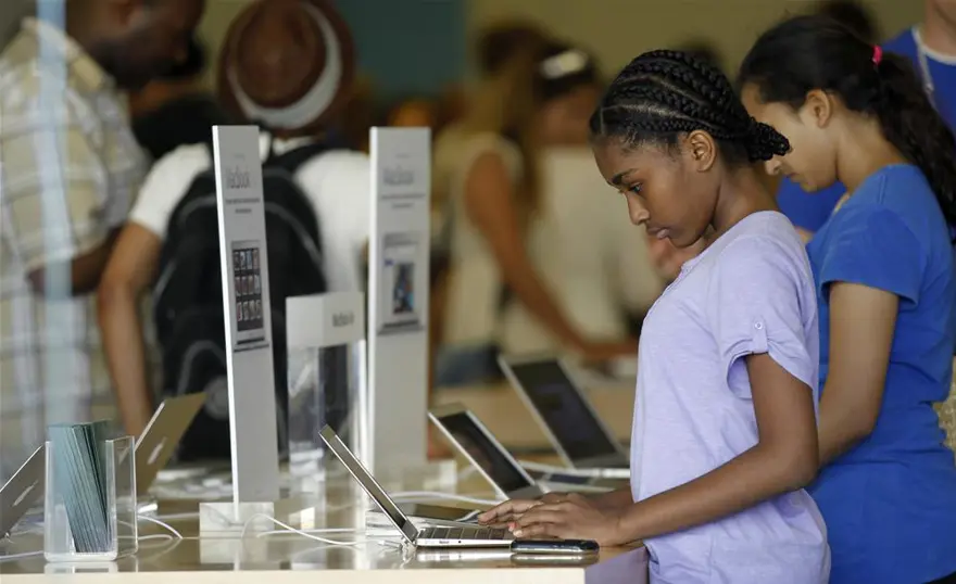 Apple'ı bir numara yaptı 60