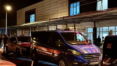 Alabora olan teknedeki dört kardeşten biri öldü