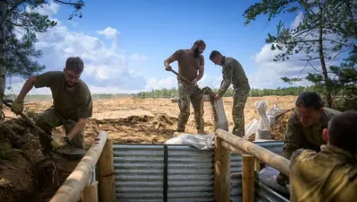 Litvanya zorunlu askerlik hizmetini genişletiyor