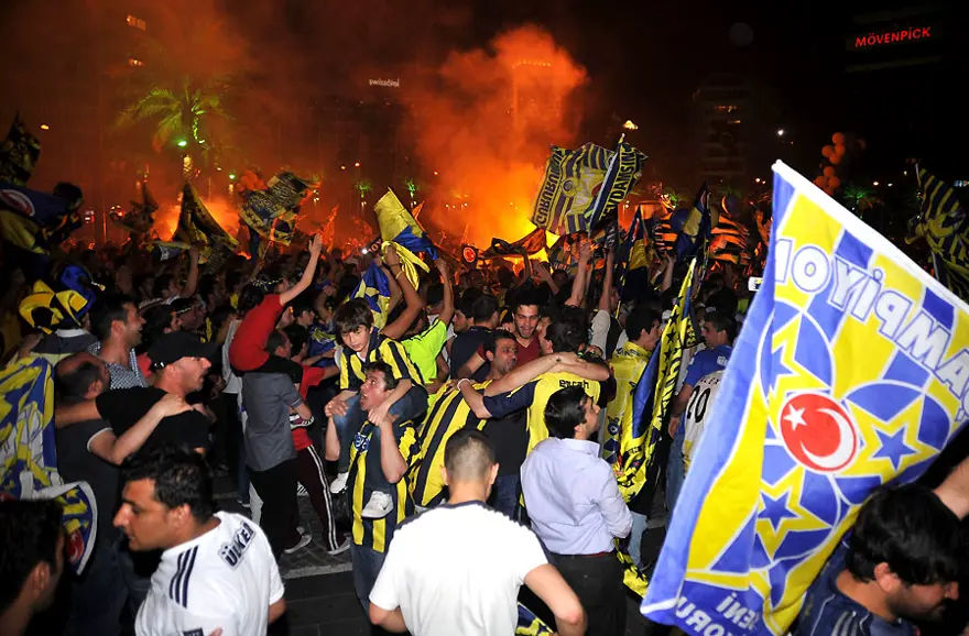 Her yer sarı lacivert 11