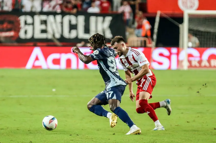 Fenerbahçe, Antalya'dan 3 puanla dönüyor 13