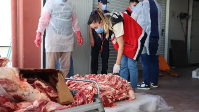 Veremli etleri satacaklardı! 650 kilo kaçak ete el konuldu