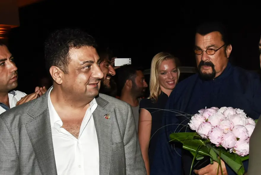Bodrum'a gelen ABD’li aktör Steven Seagal’ın beklenmedik kaprisleri 4