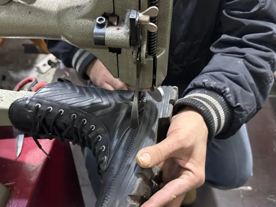 KADIN USTAYI GÖRÜNCE ŞAŞIRIYORLAR 1