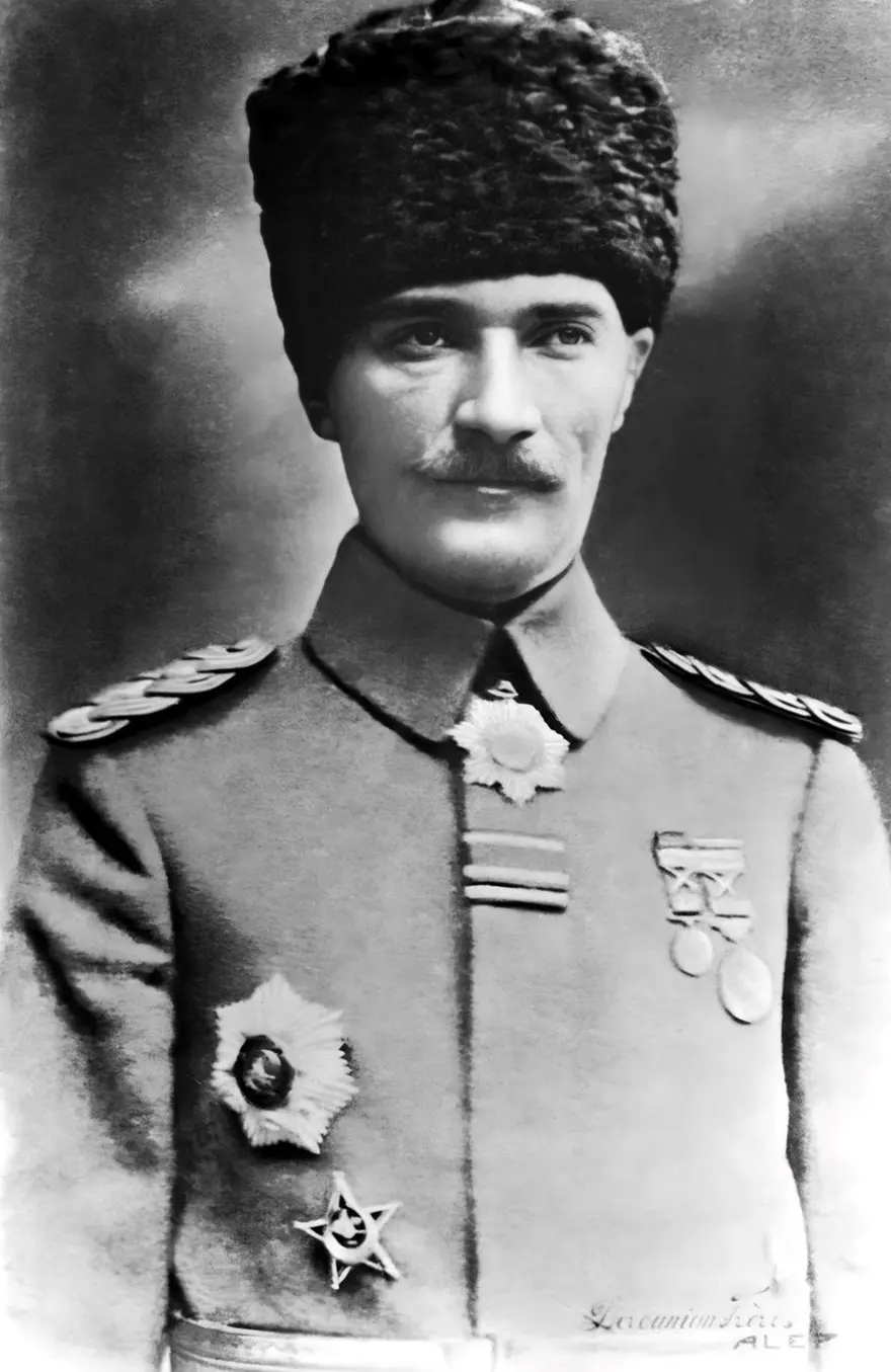 Cumhuriyet 102 yaşında! Dijital restorasyonla yenilenmiş 100 Atatürk fotoğrafı 79