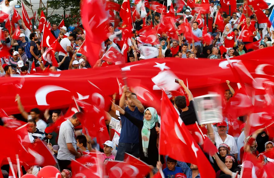 Yabancı ajansların gözüyle İstanbul'da 15 Temmuz 59 Yabancı ajansların gözüyle İstanbul'da 15 Temmuz 59