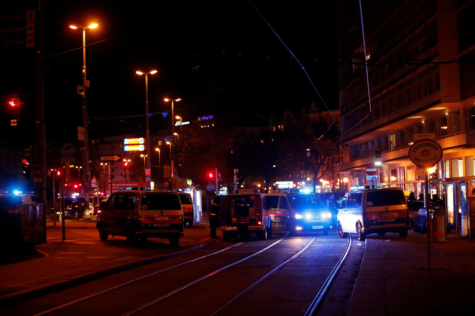 Viyana'da 6 ayrı noktada terör saldırısı: 4 kişi hayatını kaybetti, 15 yaralı var