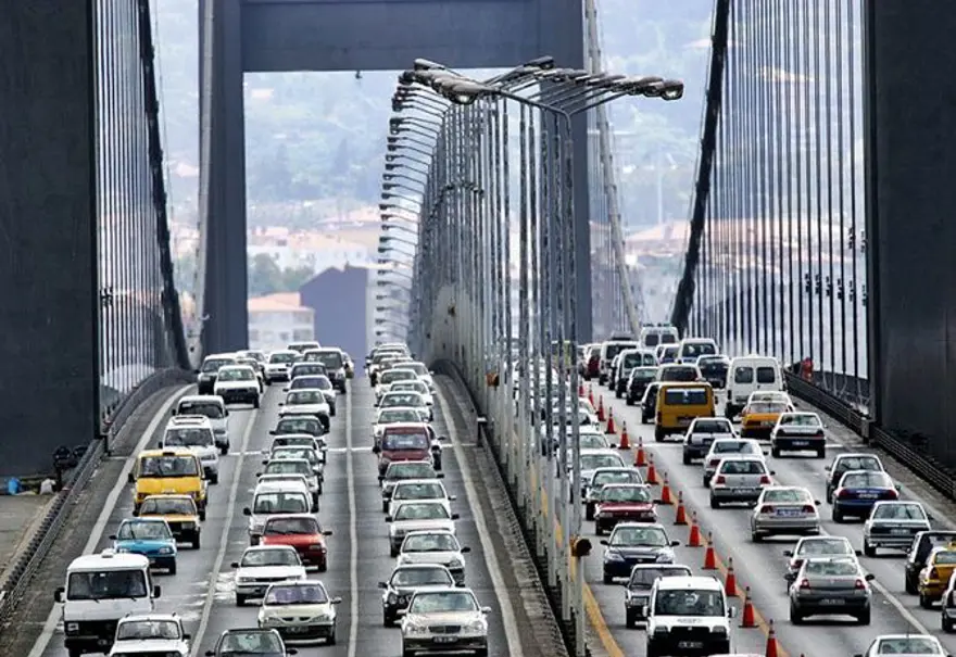 Trafiğin en yoğun olduğu kentler (Listede Türkiye’den 3 şehir var) 23 Trafiğin en yoğun olduğu kentler (Listede Türkiye’den 3 şehir var) 23