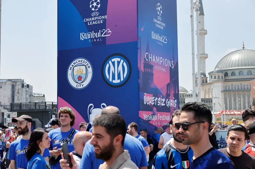 Inter ve Manchester City taraftarları İstanbul'un tarihi ve turistik mekanlarını gezdi 5