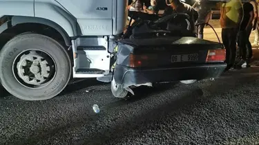 Ankara'da TIR ile otomobil çarpıştı: 2 kişi hayatını kaybetti