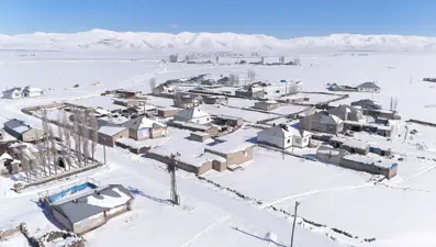 Hava sıcaklığı -20 dereceye düştü: “Dışarıda 10 dakikadanfazla duramıyoruz, geceleri dört yorgan kullanıyoruz”