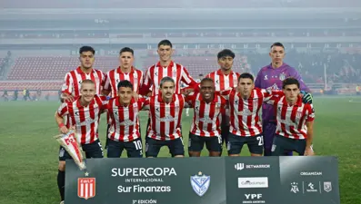 Galatasaray'dan ayrılan Muslera'ya yeni takımındaki ilk maçında hüsran: Gol sonrası hakeme tepki