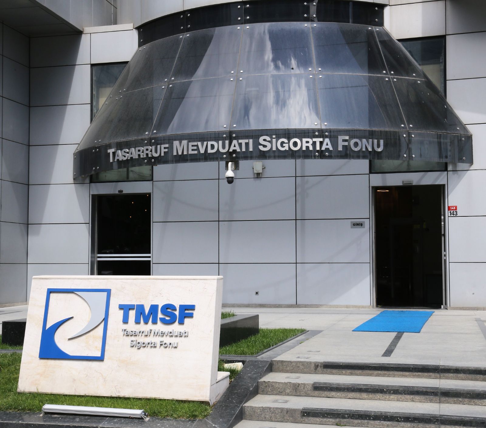 Sürat Kargo ihalesinde en yüksek teklif 335,5 milyon lira oldu