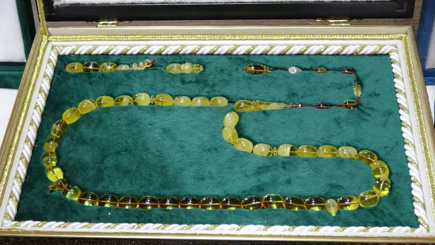 Araba fiyatına Osmanlı tespihleri. Arabasını satıp alan da var 5 Araba fiyatına Osmanlı tespihleri. Arabasını satıp alan da var 5