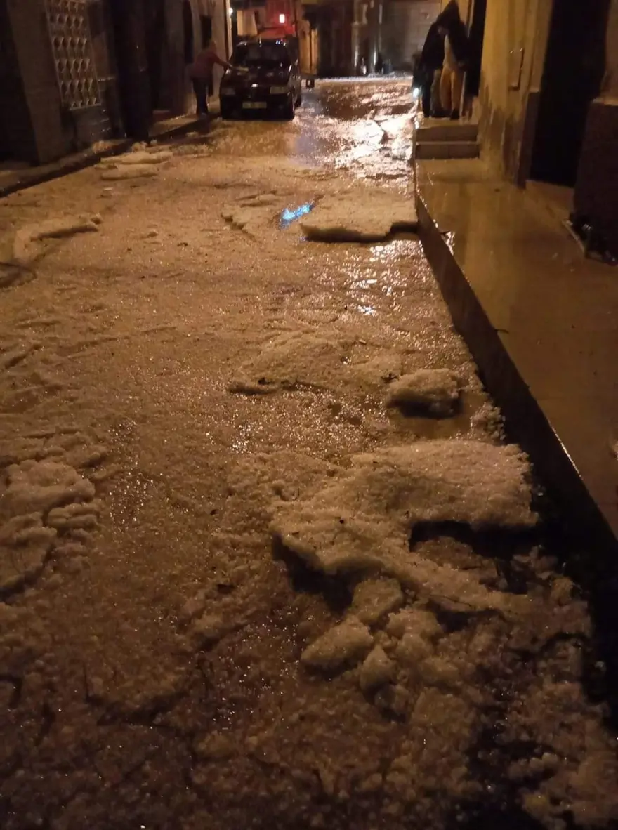 İzmir'de dolu etkili oldu 10