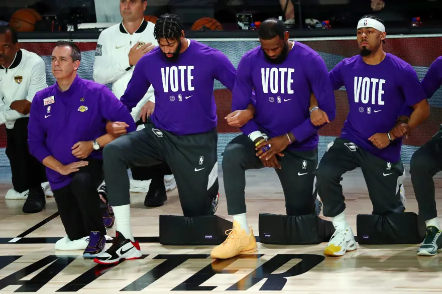 NBA'de şampiyon Los Angeles Lakers 10