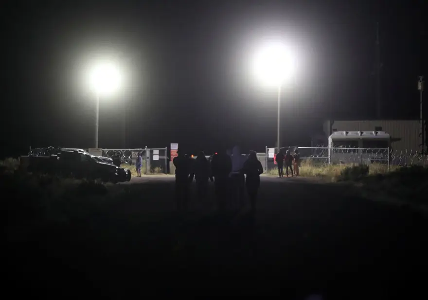 Esrarengiz üsse UFO'cu akını 6