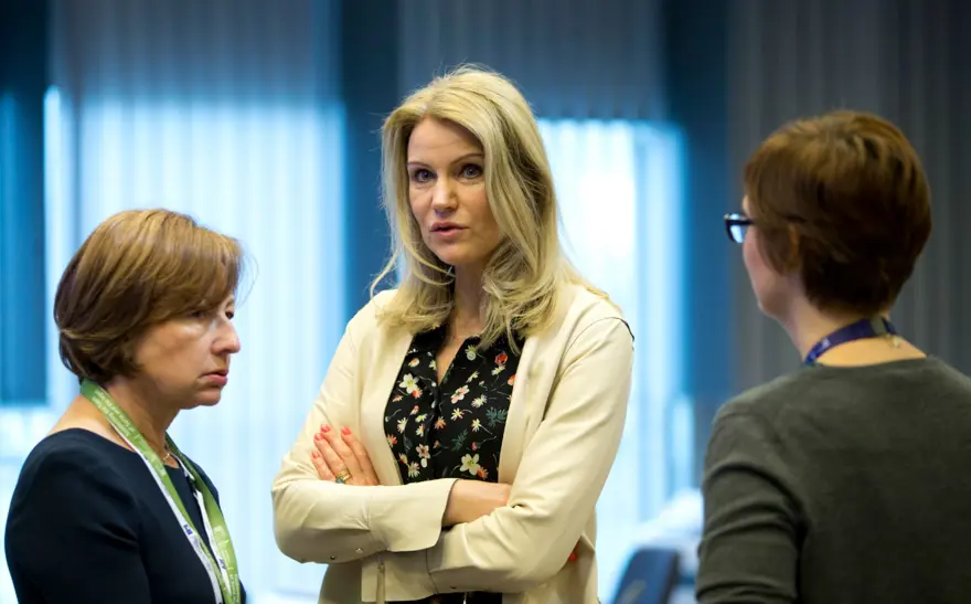 Helle Thorning-Schmidt'ten Fransa eski cumhurbaşkanına taciz suçlaması 