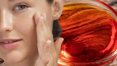 Dünyaca ünlü isimlerin vazgeçilmezi: İnce çizgileri açıyor, cilde gençlik veriyor