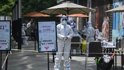 Çin'in başkenti Pekin'de endişelendiren vaka artışı: Önlemler sıkılaştırıldı