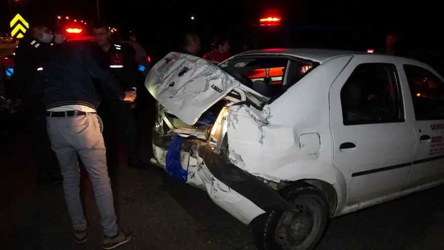 Ünlü oyuncu Sadi Celil Cengiz trafik kazası geçirdi 4